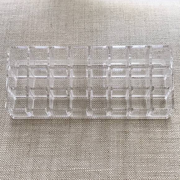 Acrylic lipstick organizer holds 24 lipsticks 💄 - Picture 2 of 13